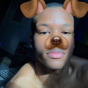 Meet your Posher, Deandre